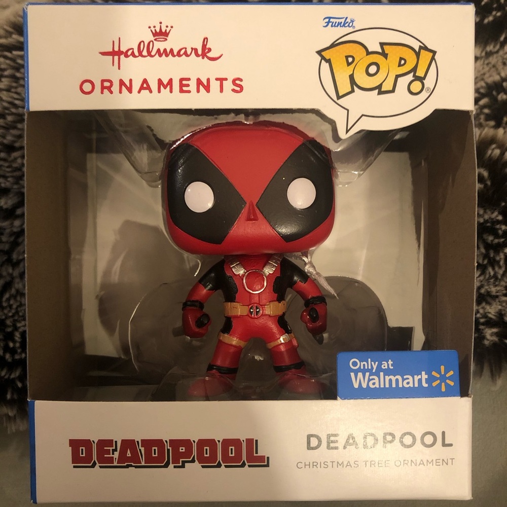 Funko Pop hallmark Deadpool ornament